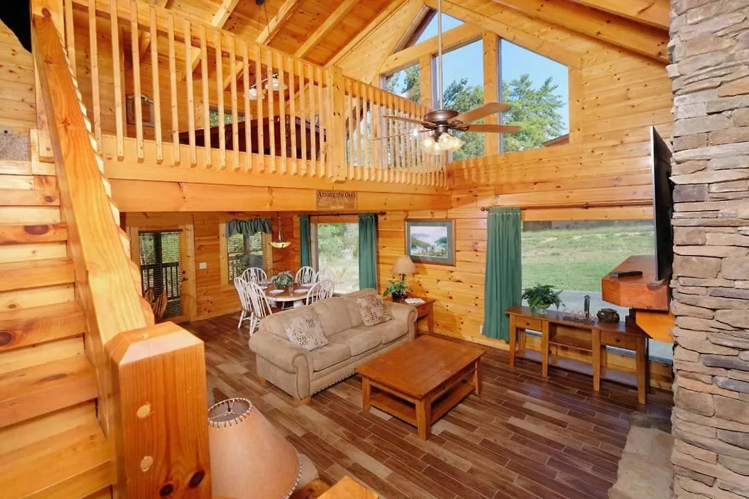 Among The Oaks Holiday home Pigeon Forge