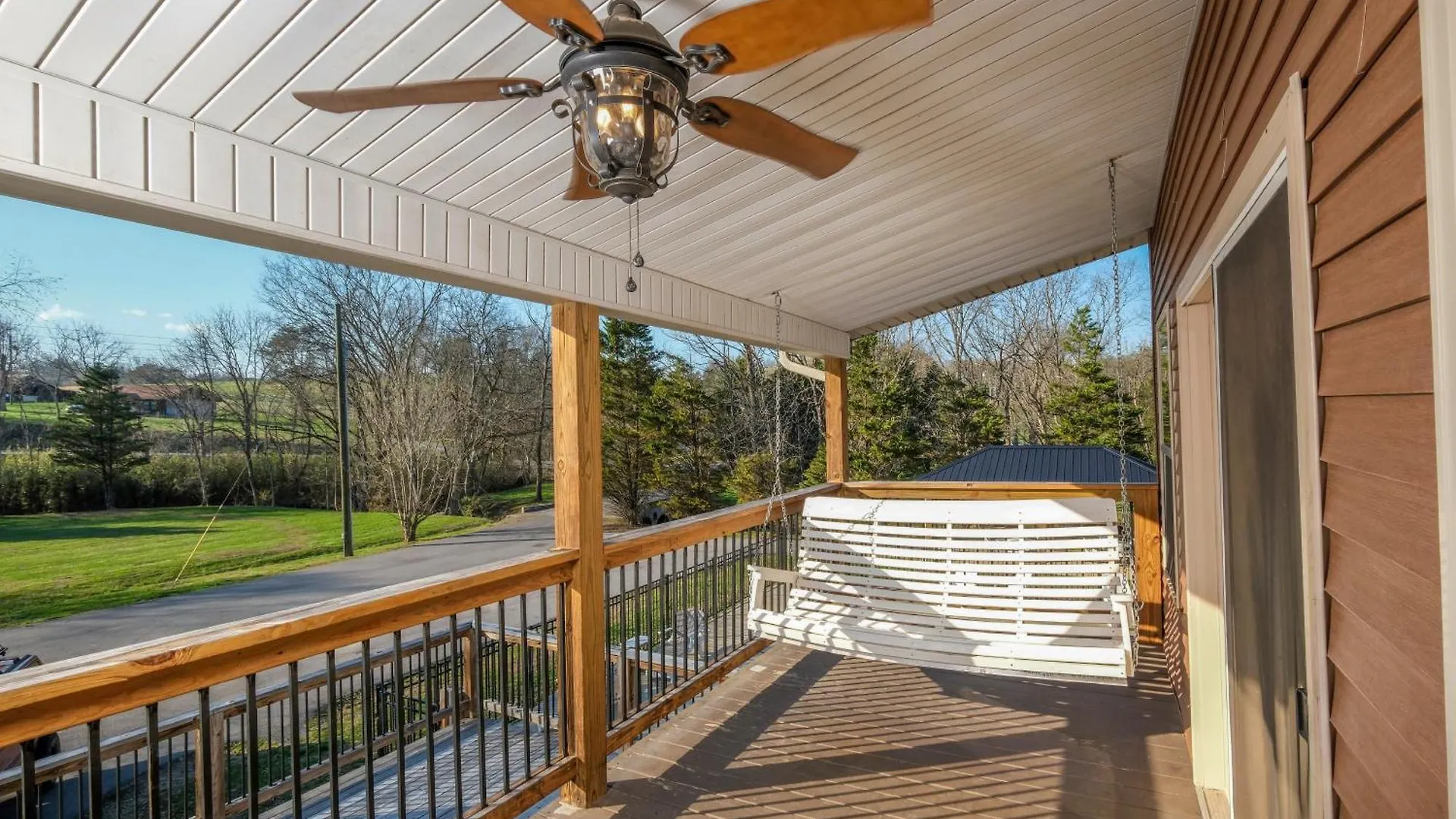 Holiday home 7br Sleeps 34 Outdoor Pool Fire Pit Secluded Free Attraction Tickets Pigeon Forge