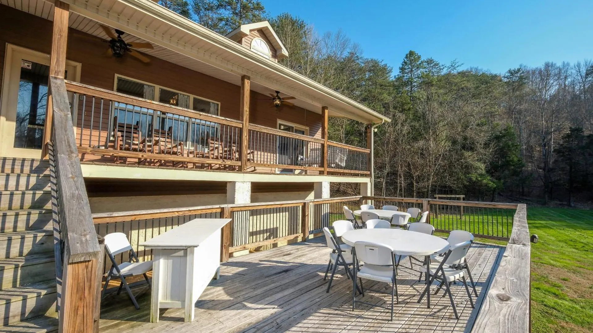 Holiday home 7br Sleeps 34 Outdoor Pool Fire Pit Secluded Free Attraction Tickets *