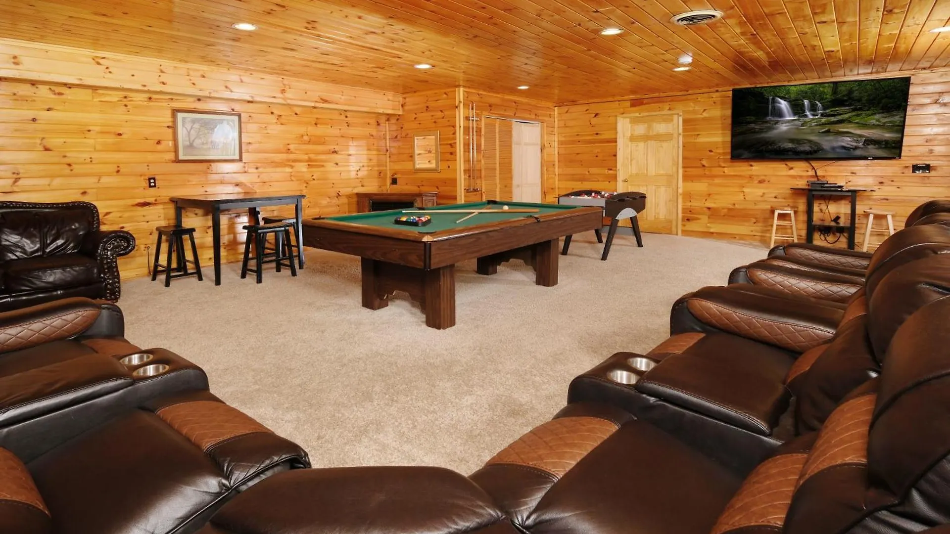 7br Sleeps 34 Outdoor Pool Fire Pit Secluded Free Attraction Tickets Holiday home *