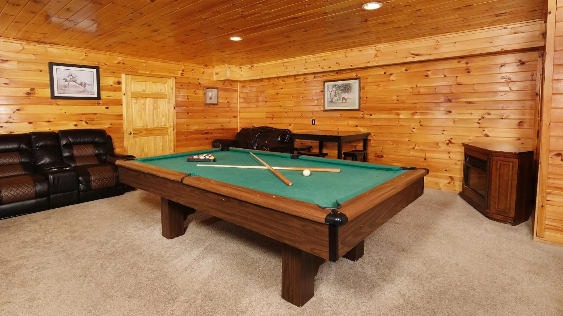 7br Sleeps 34 Outdoor Pool Fire Pit Secluded Free Attraction Tickets Holiday home