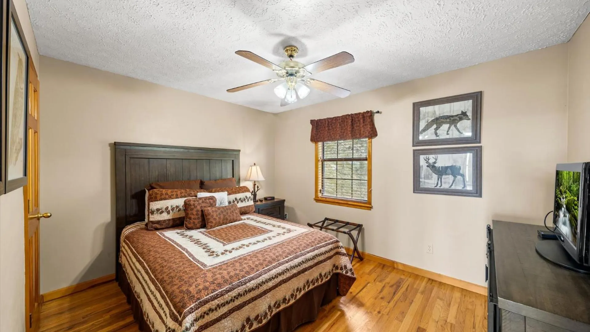 Views! Views! Views! Hot Tub Gameroom 3br Free Attraction Tickets *