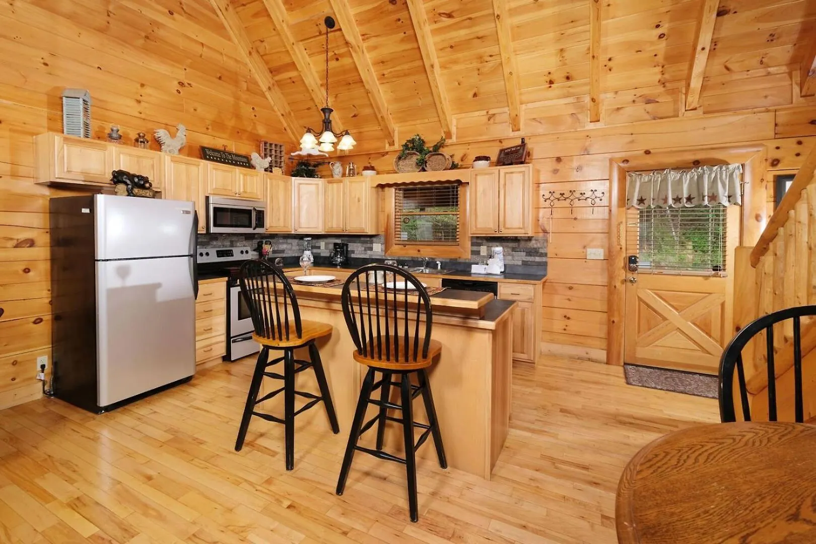 Romantic And Spacious 1br Gameroom Hot Tub Free Attraction Tickets Casa vacanze Pigeon Forge