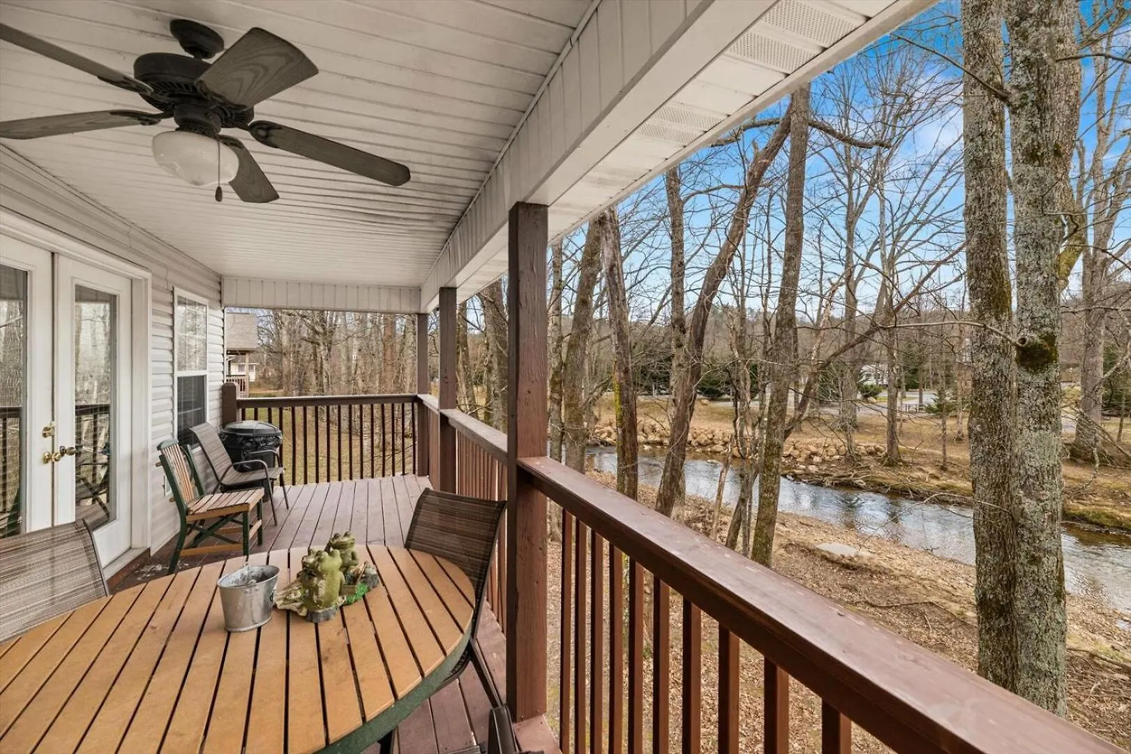 Cozy And Spacious 3br Pool Table Hot Tub Free Attraction Tickets Holiday home Pigeon Forge