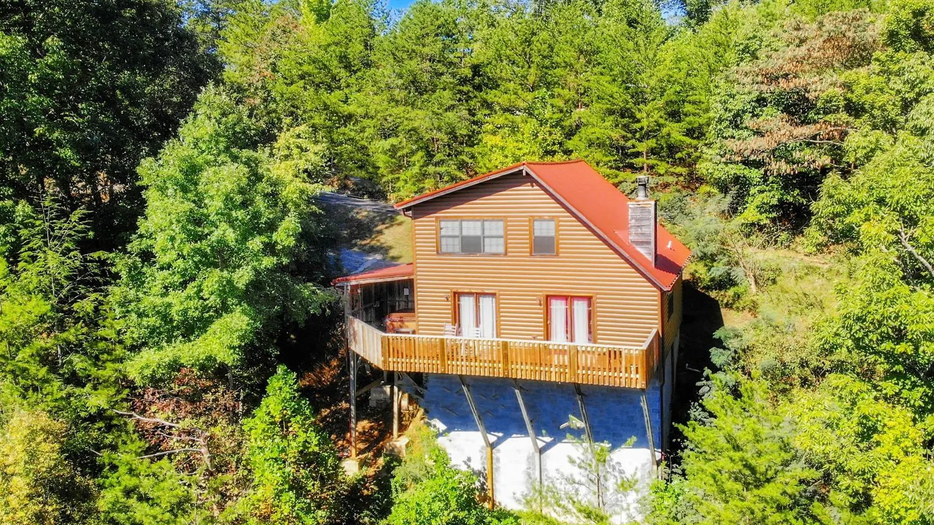 A Mountain Hideaway Pigeon Forge
