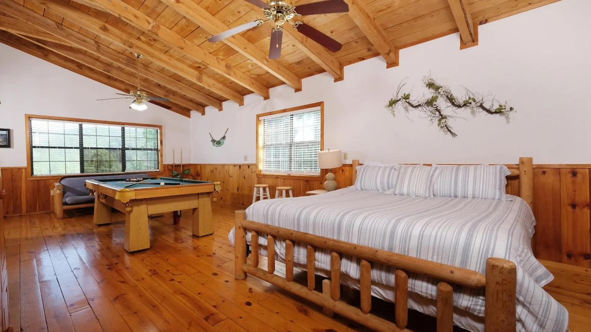 A Mountain Hideaway Holiday home Pigeon Forge