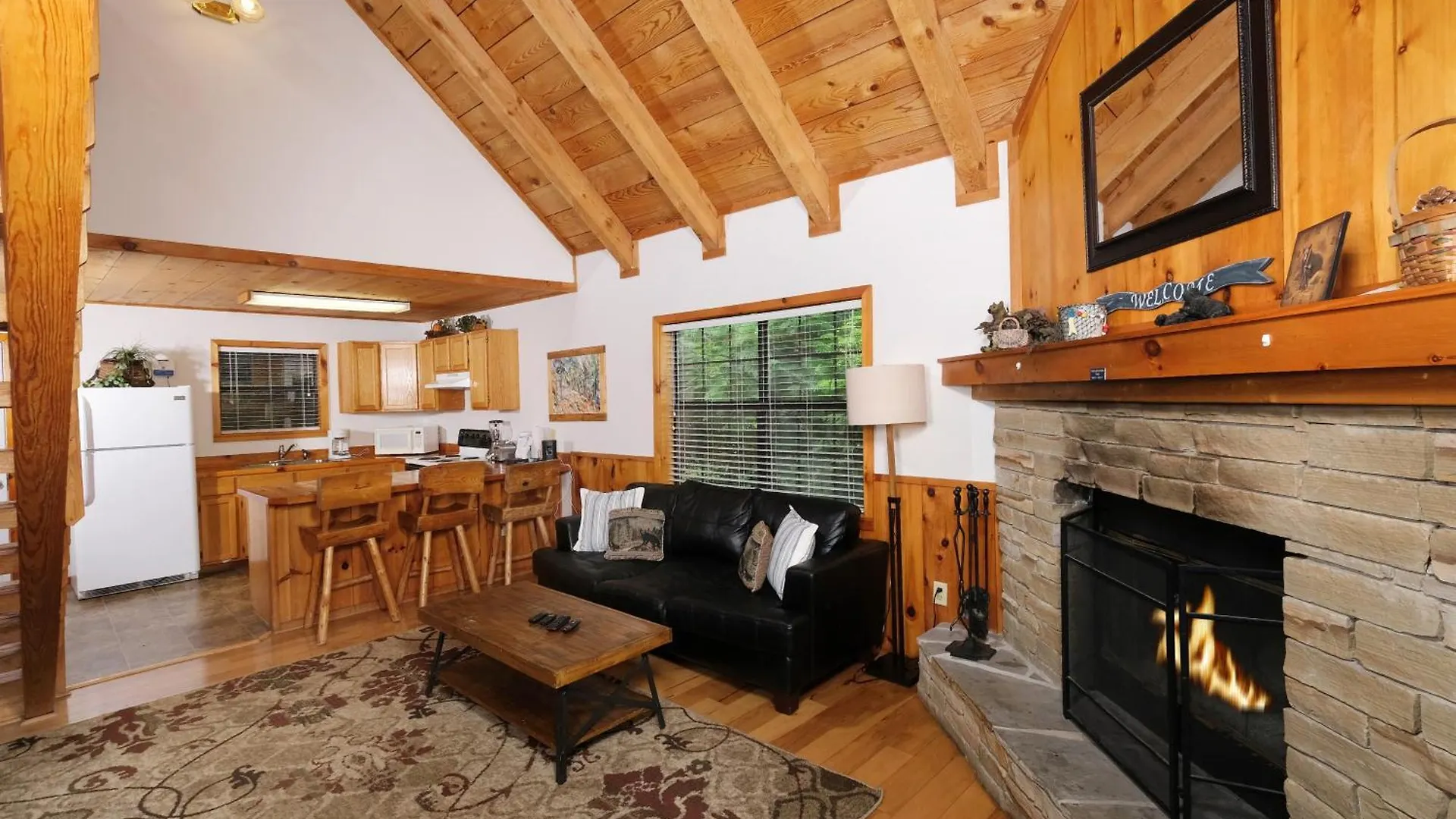 A Mountain Hideaway * Pigeon Forge