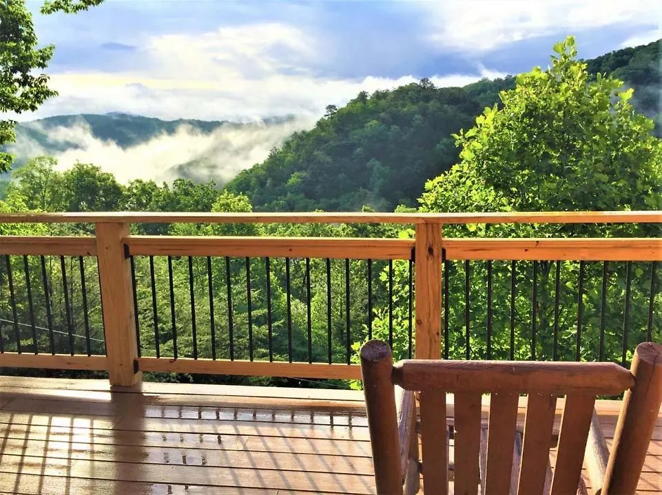 A Mountain Haven * Pigeon Forge