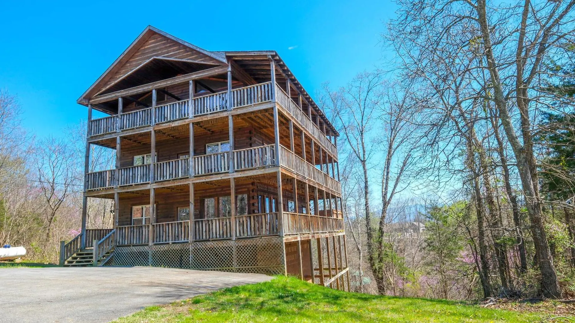 Spacious 6br Views Gameroom Theater Hot Tub Free Attraction Tickets