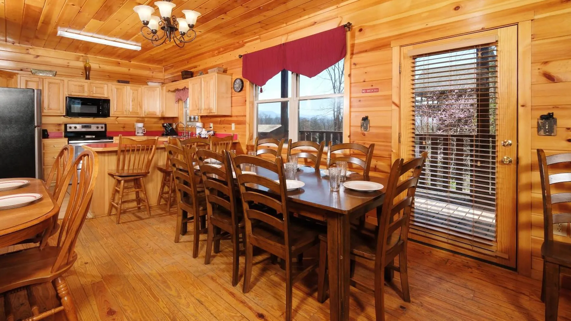 Holiday home Spacious 6br Views Gameroom Theater Hot Tub Free Attraction Tickets