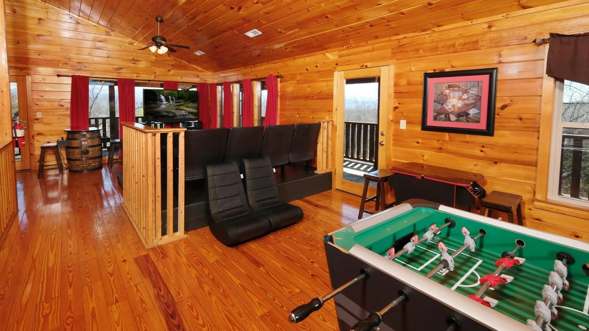 Spacious 6br Views Gameroom Theater Hot Tub Free Attraction Tickets * Pigeon Forge