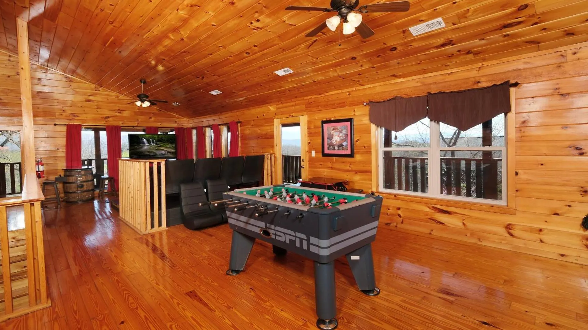 Spacious 6br Views Gameroom Theater Hot Tub Free Attraction Tickets