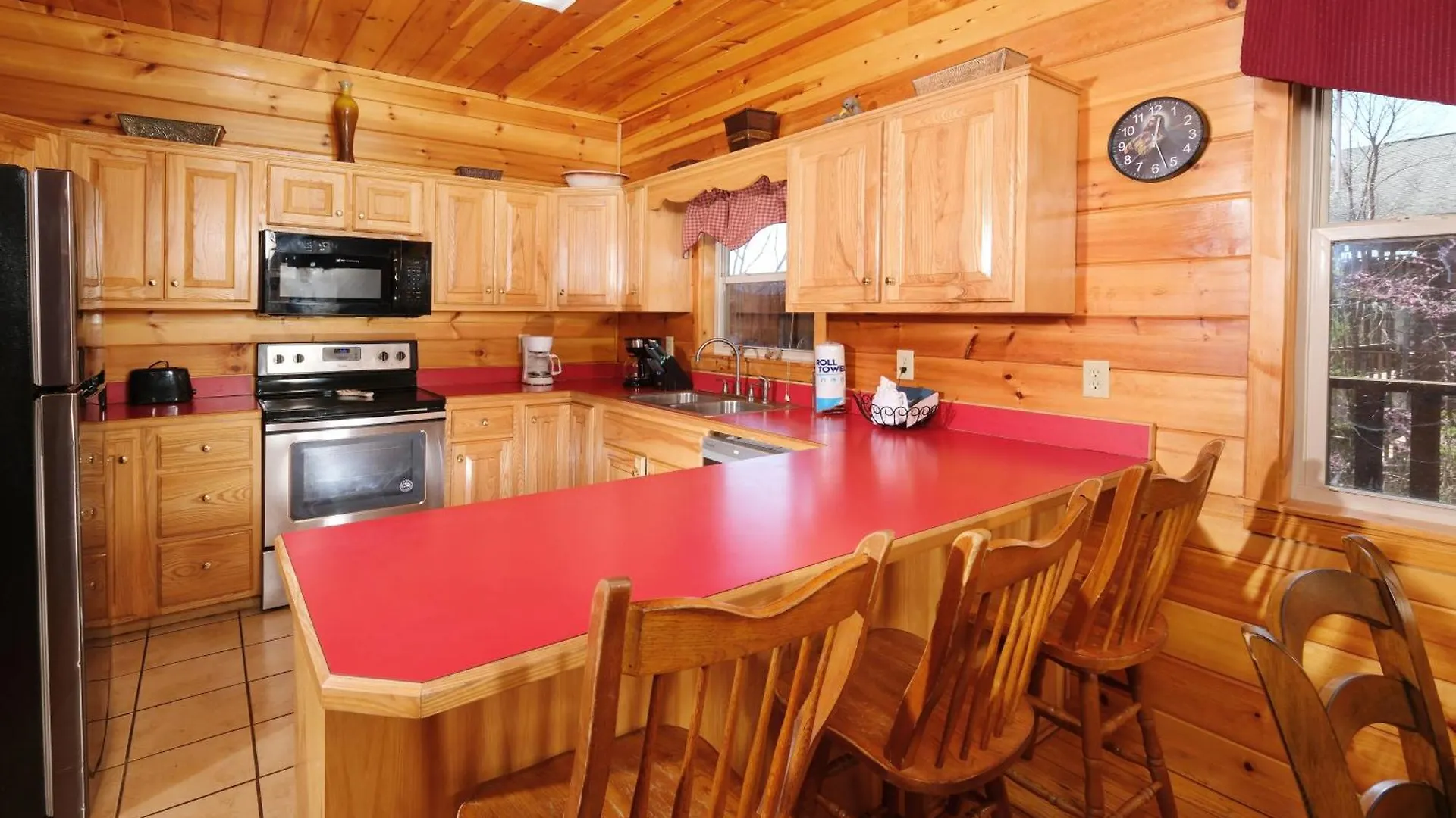 Spacious 6br Views Gameroom Theater Hot Tub Free Attraction Tickets * Pigeon Forge