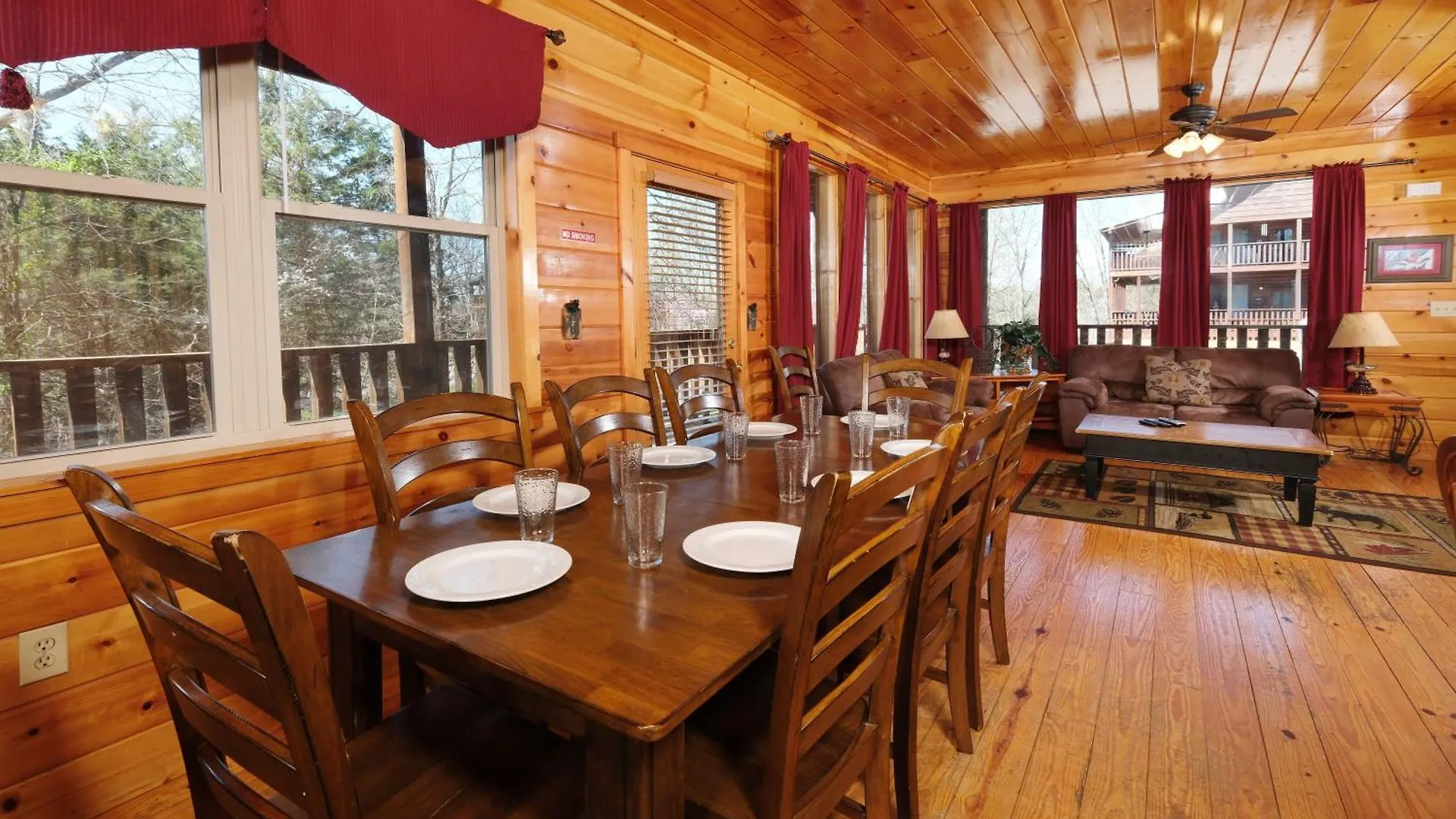 Holiday home Spacious 6br Views Gameroom Theater Hot Tub Free Attraction Tickets Pigeon Forge