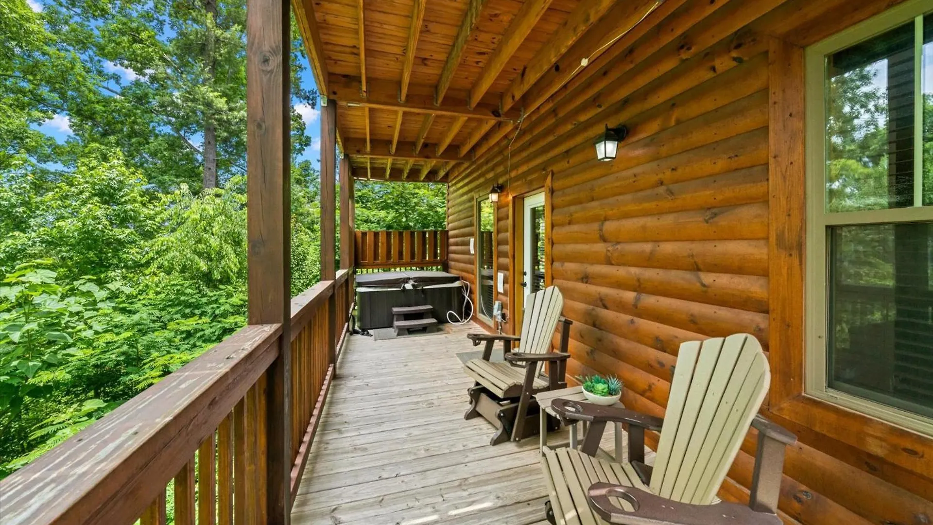 Cozy 2br Theater Gameroom Hot Tub Free Attraction Tickets Holiday home *