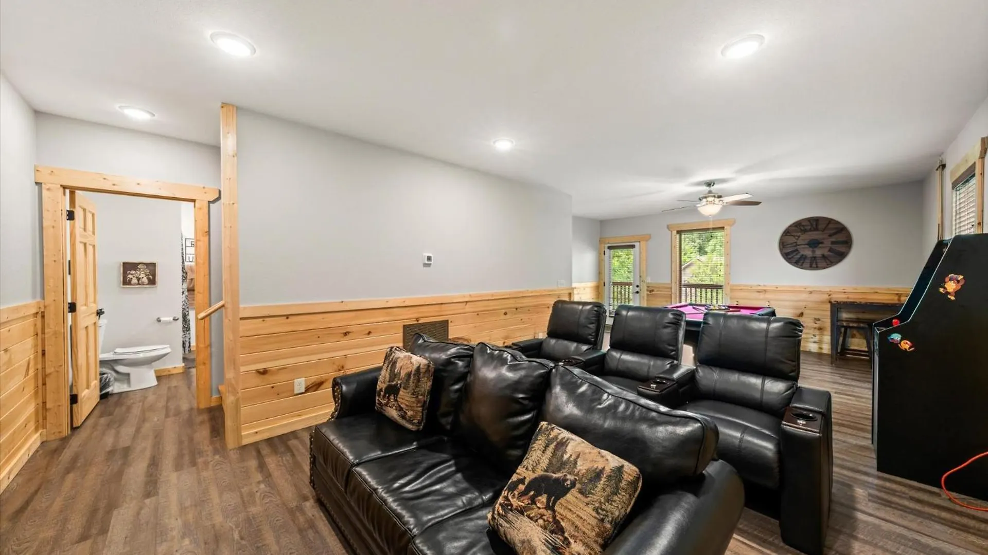 Holiday home Cozy 2br Theater Gameroom Hot Tub Free Attraction Tickets
