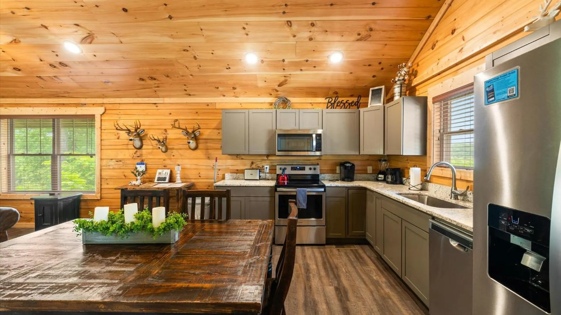 Holiday home Cozy 2br Theater Gameroom Hot Tub Free Attraction Tickets Pigeon Forge