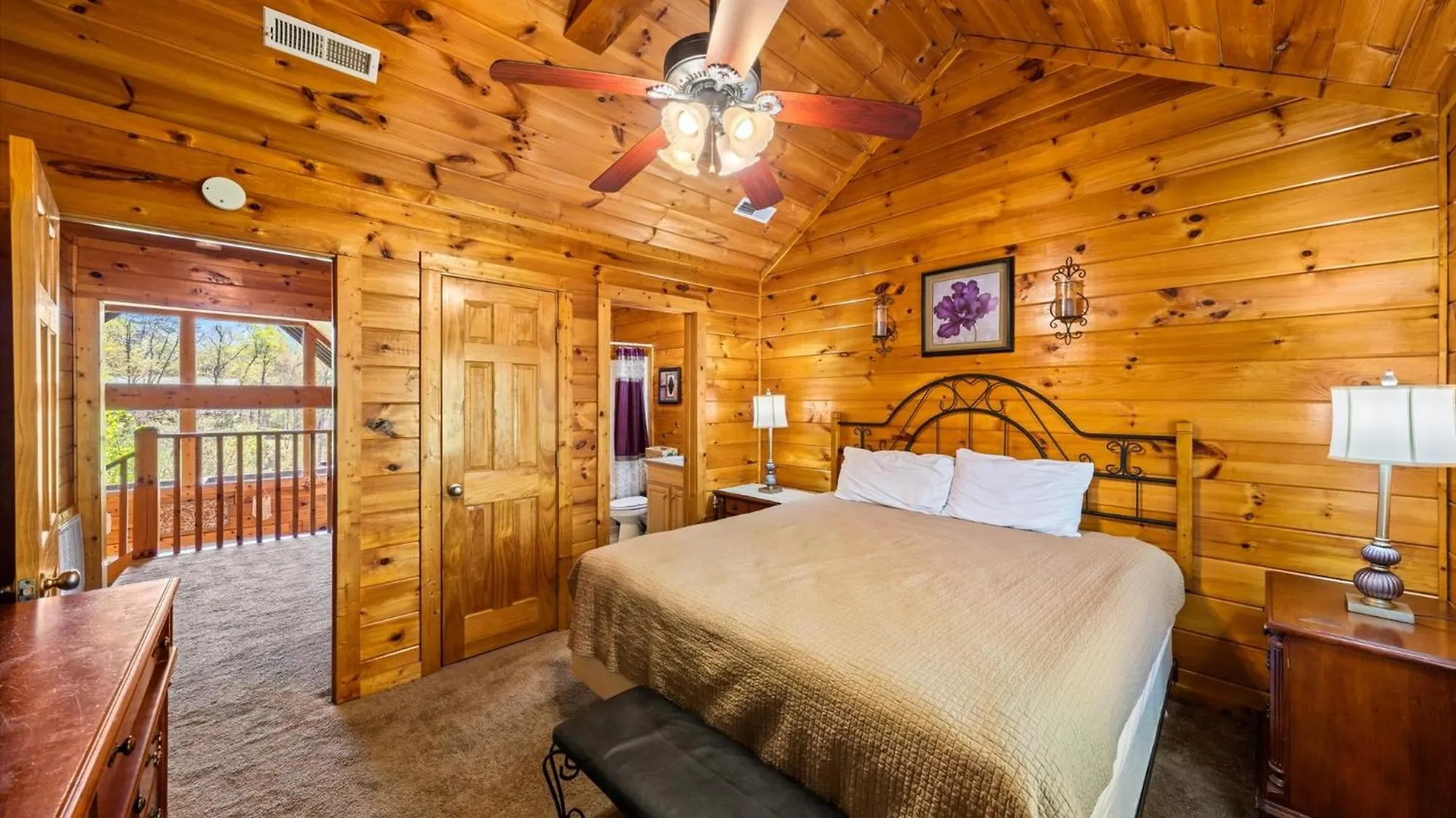 Spacious 5br 7 Min To Pkwy Hot Tub Holiday home Pigeon Forge