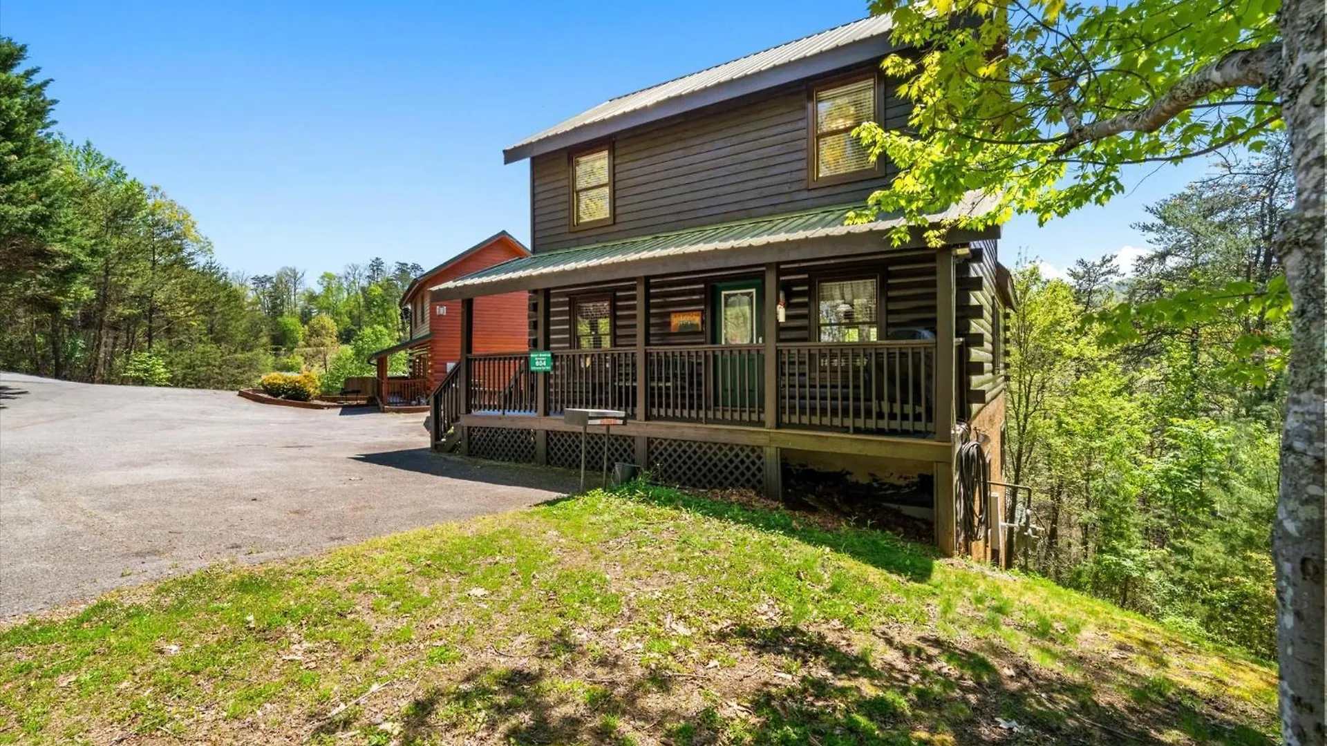 Spacious 5br 7 Min To Pkwy Hot Tub Holiday home Pigeon Forge