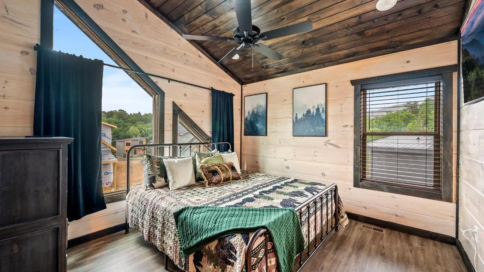 Magnolia Pool Holiday home