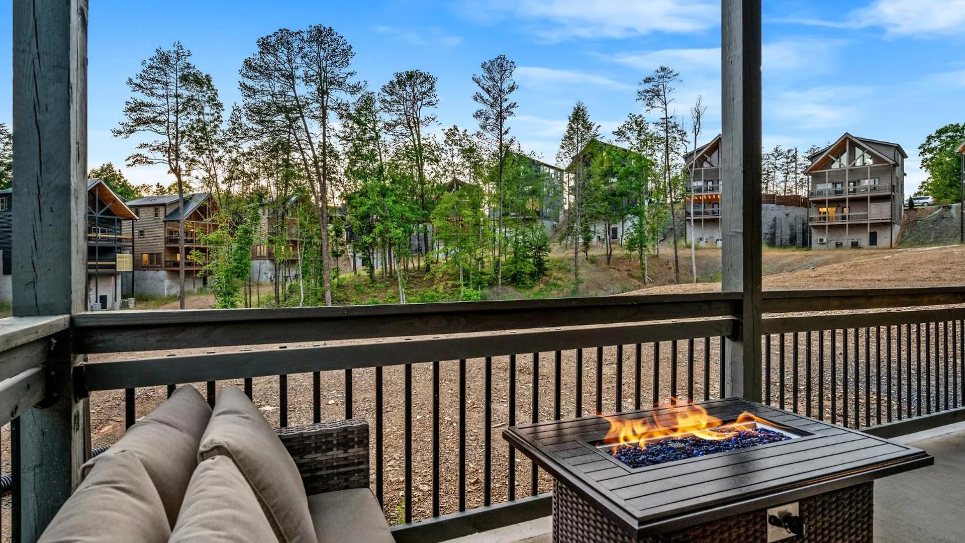 Magnolia Pool Holiday home