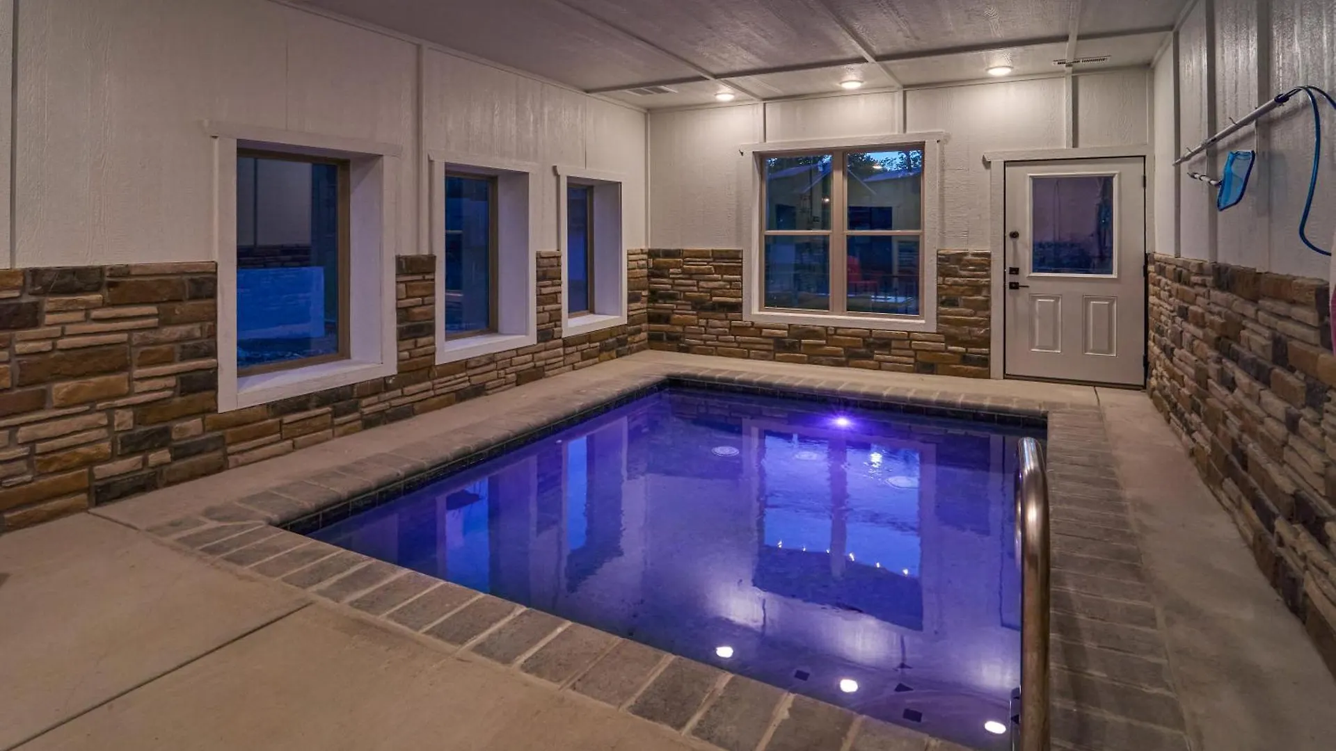 Magnolia Pool