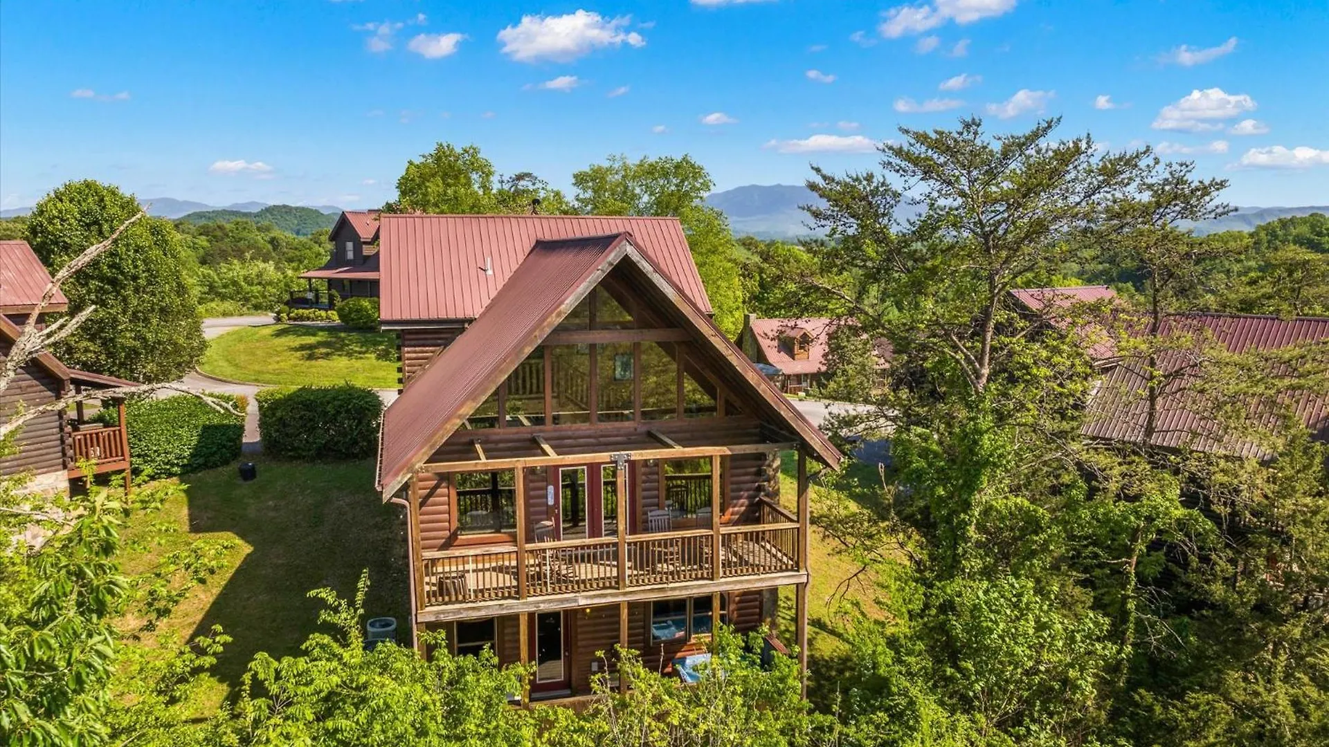 Holiday home Spacious 5br 8 Min To Dollywood Hot Tub Views Free Attraction Tickets Pigeon Forge