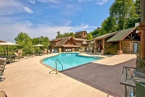 Holiday home Pet Friendly 2br Just 5 Min To Pkwy! Free Attraction Tickets Pigeon Forge