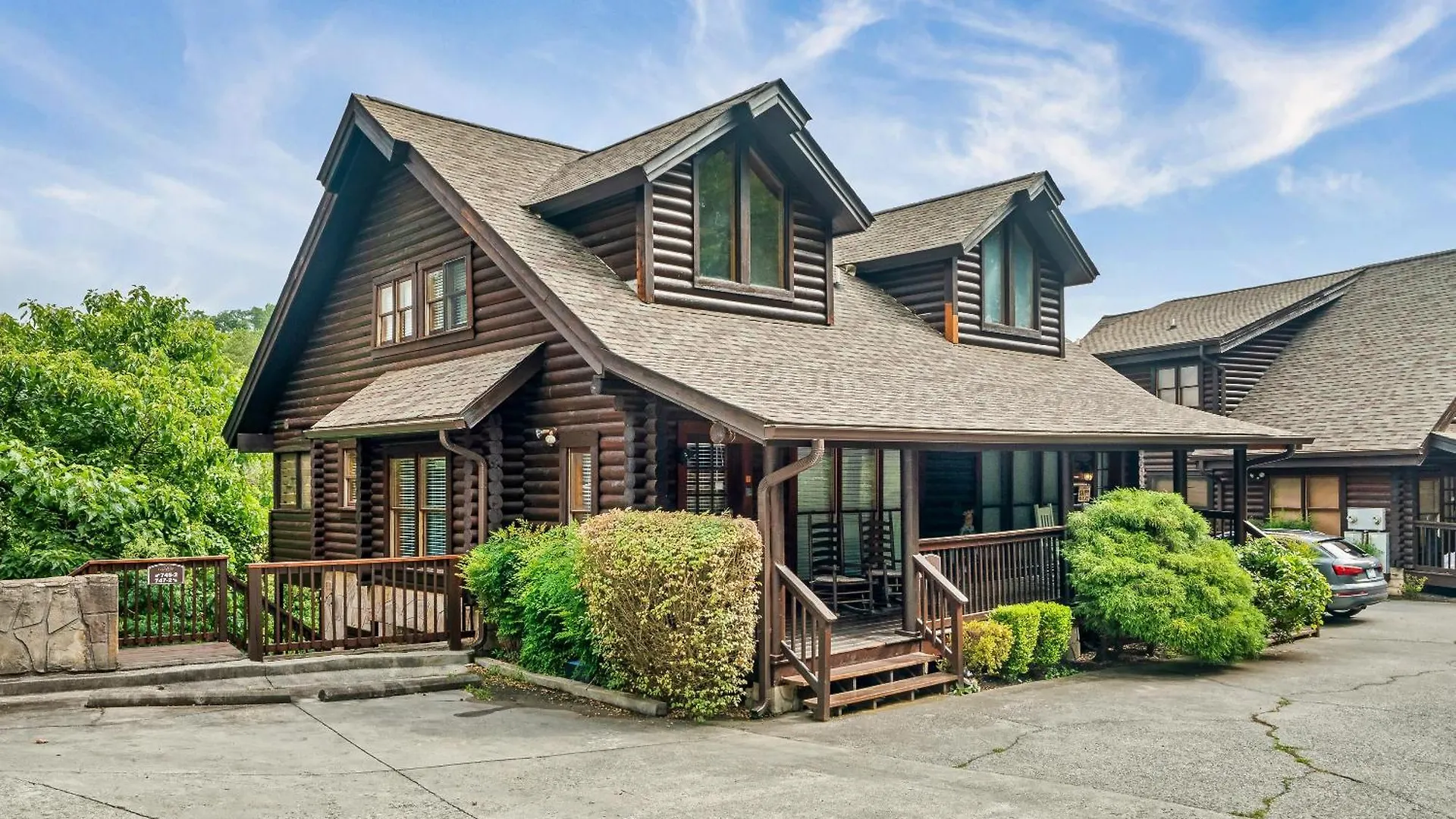 Pet Friendly 2br Just 5 Min To Pkwy! Free Attraction Tickets