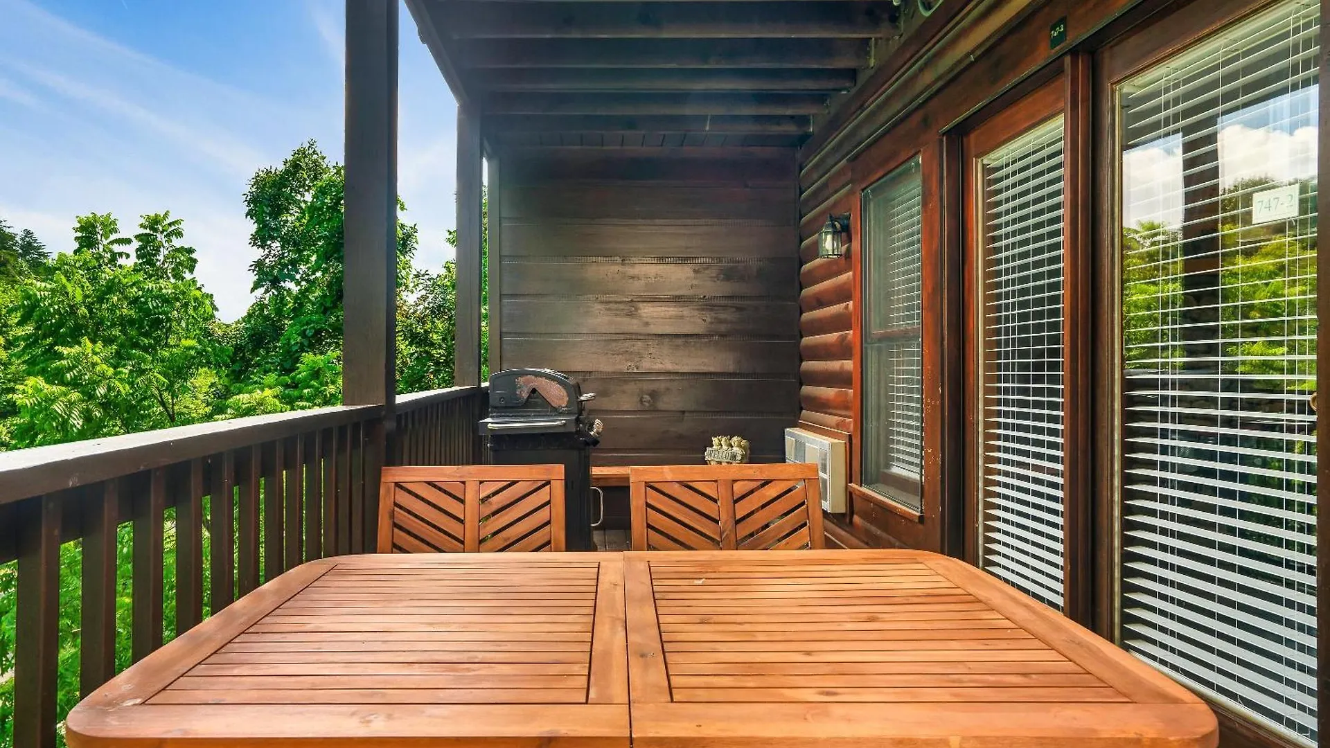 Holiday home Pet Friendly 2br Just 5 Min To Pkwy! Free Attraction Tickets Pigeon Forge