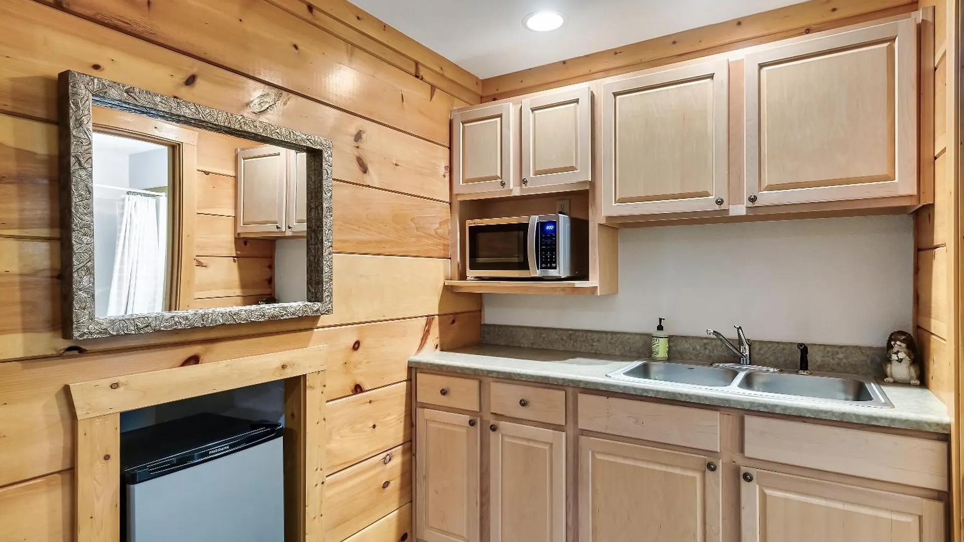 Holiday home Pet Friendly 2br Just 5 Min To Pkwy! Free Attraction Tickets Pigeon Forge