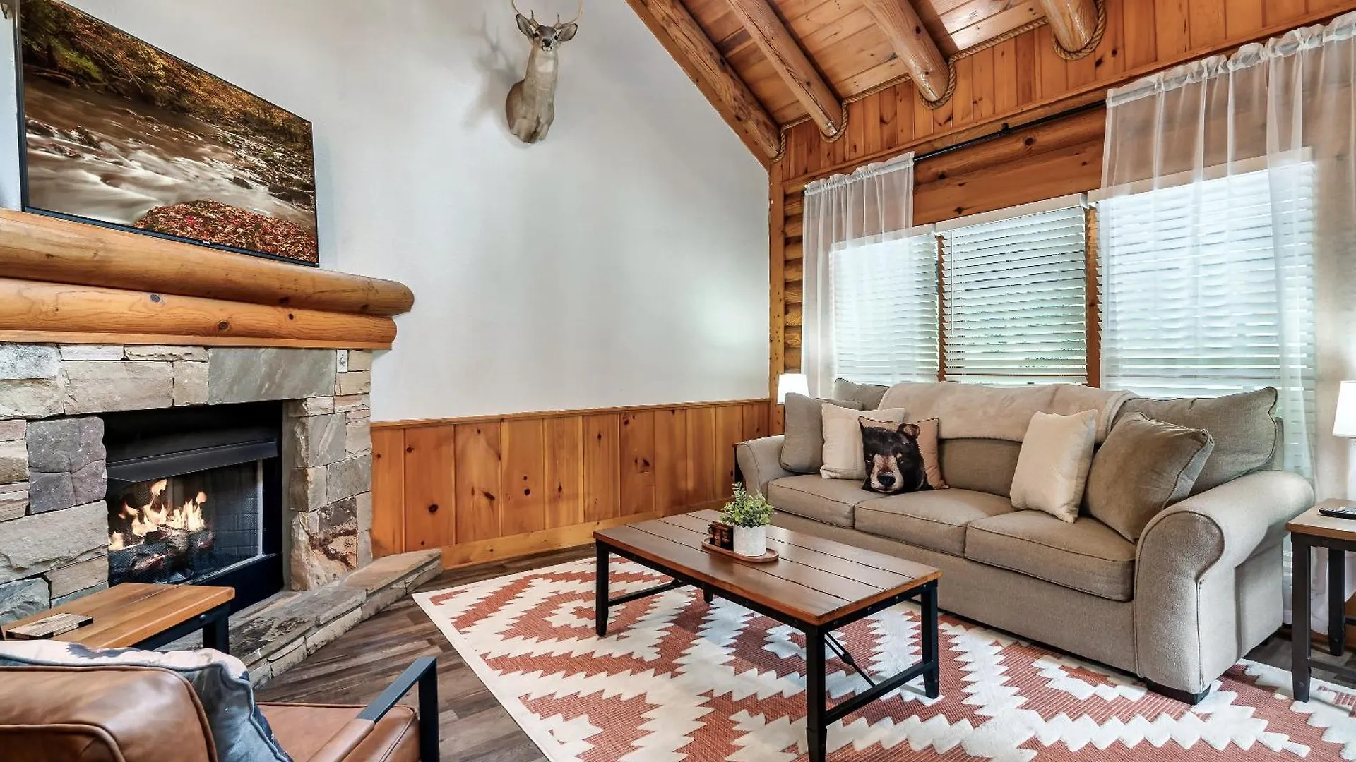Holiday home Pet Friendly 2br Just 5 Min To Pkwy! Free Attraction Tickets Pigeon Forge