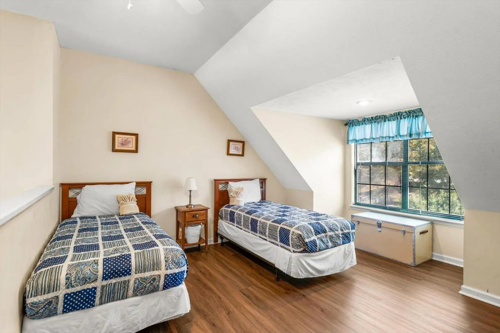Relaxing 2br 10 Min To Pkwy! Free Attraction Tickets