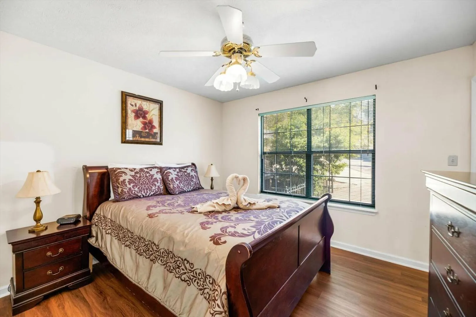 Holiday home Relaxing 2br 10 Min To Pkwy! Free Attraction Tickets Pigeon Forge