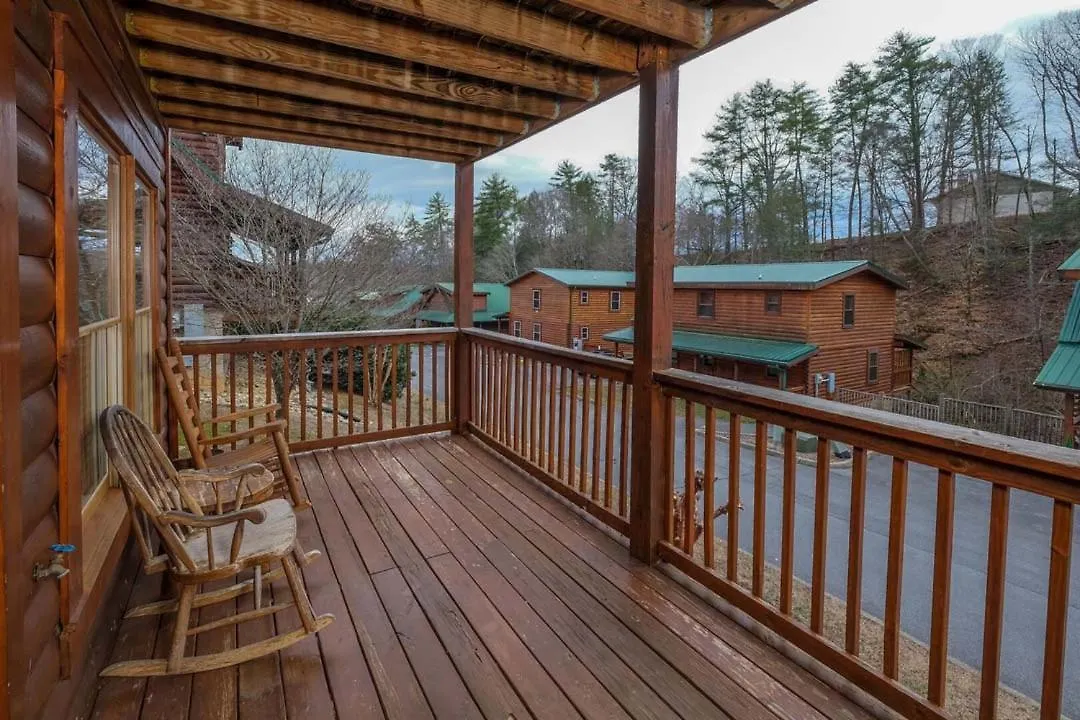 Holiday home Spacious 4br 5 Min To Pkwy Hot Tub Free Attraction Tickets Pigeon Forge