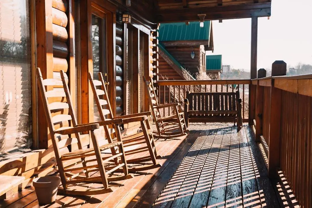 Spacious 4br 5 Min To Pkwy Hot Tub Free Attraction Tickets Pigeon Forge