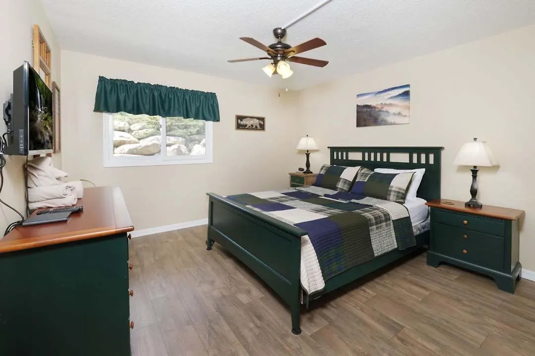 Stunning 2br Only 5 Min To Pkwy! Free Attraction Tickets * Pigeon Forge