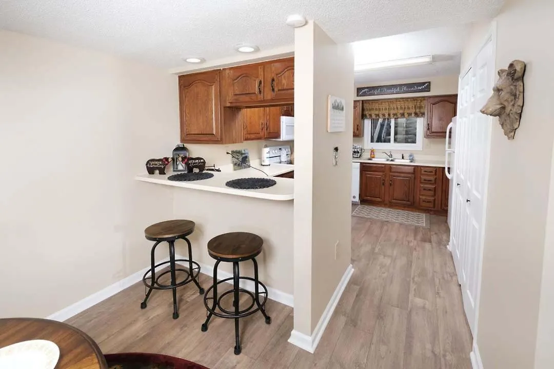 Holiday home Stunning 2br Only 5 Min To Pkwy! Free Attraction Tickets
