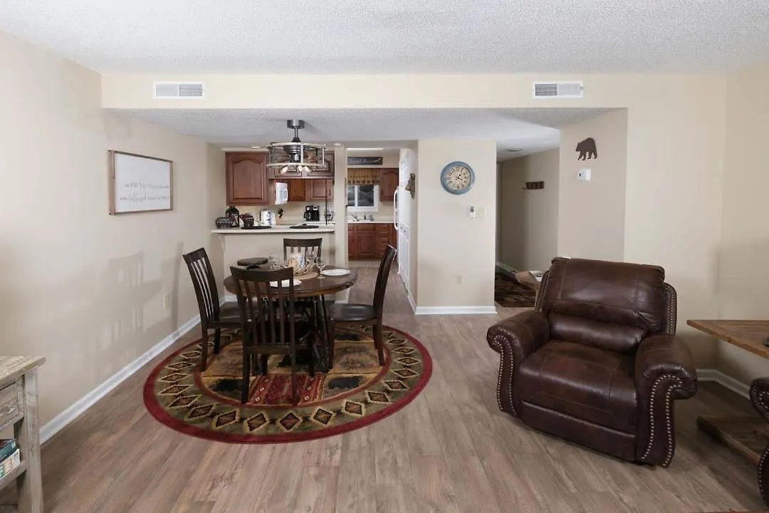 Stunning 2br Only 5 Min To Pkwy! Free Attraction Tickets Holiday home *