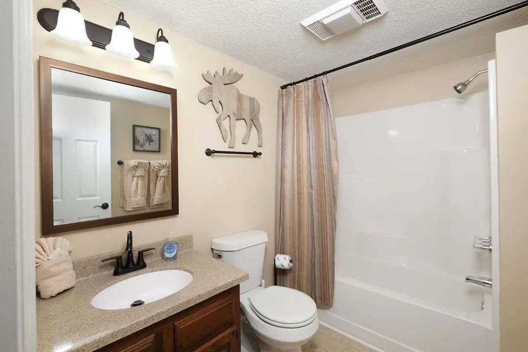 Stunning 2br Only 5 Min To Pkwy! Free Attraction Tickets Holiday home Pigeon Forge