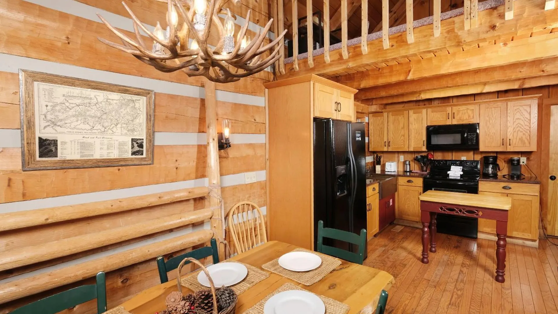 Cozy 1br Stunning Views Hot Tub Fire Pit Free Attraction Tickets Holiday home Pigeon Forge