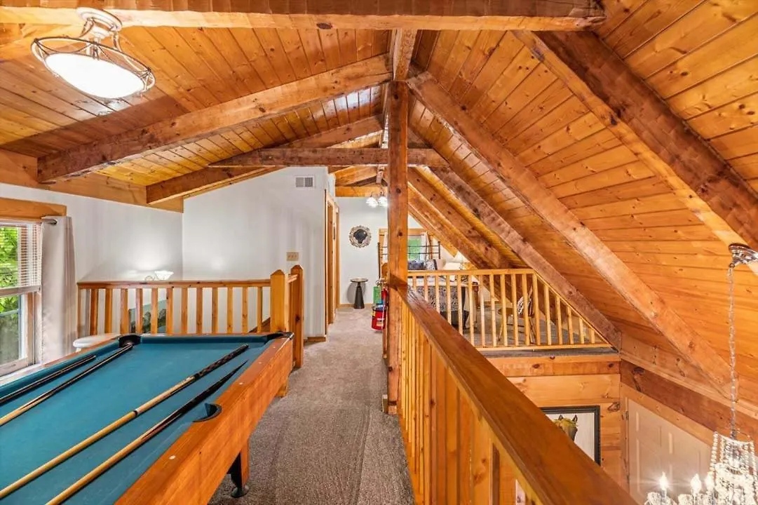 Holiday home Black Bear'S Den By Colonial Properties Pigeon Forge