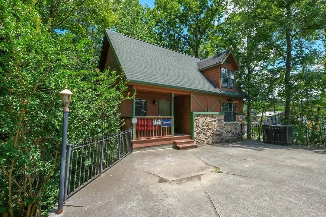 Pet Friendly 2br Just 10 Min To Pkwy! Free Attraction Tickets * Pigeon Forge