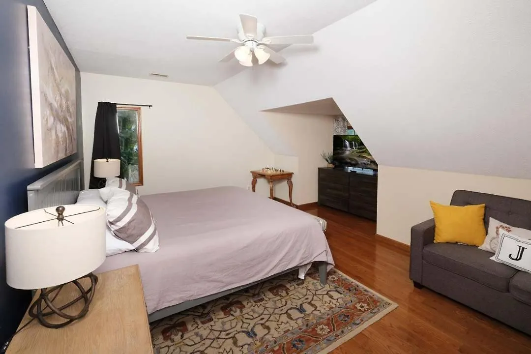 Holiday home Pet Friendly 2br Just 10 Min To Pkwy! Free Attraction Tickets