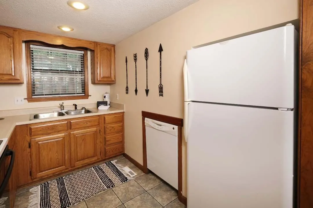 Holiday home Pet Friendly 2br Just 10 Min To Pkwy! Free Attraction Tickets