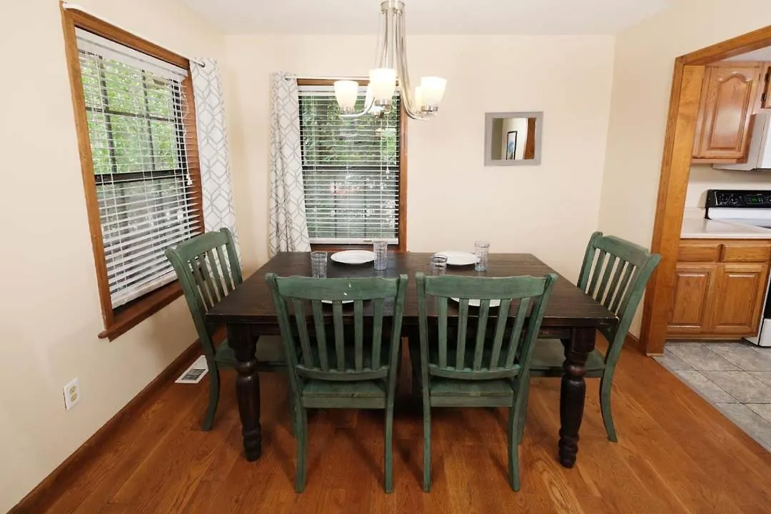 Pet Friendly 2br Just 10 Min To Pkwy! Free Attraction Tickets *