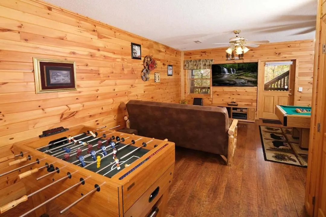 Beauty And The Bear By Colonial Properties Holiday home