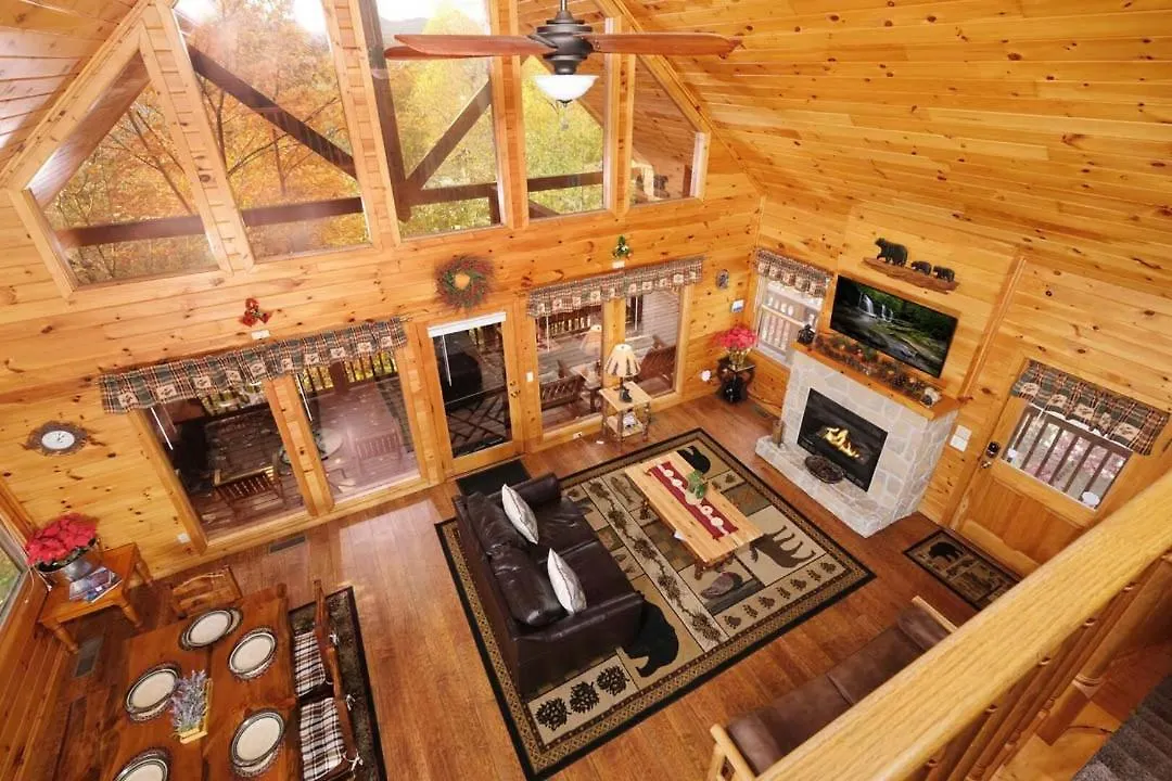 Holiday home Beauty And The Bear By Colonial Properties