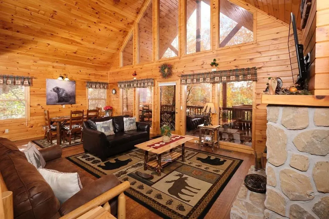 Holiday home Beauty And The Bear By Colonial Properties *