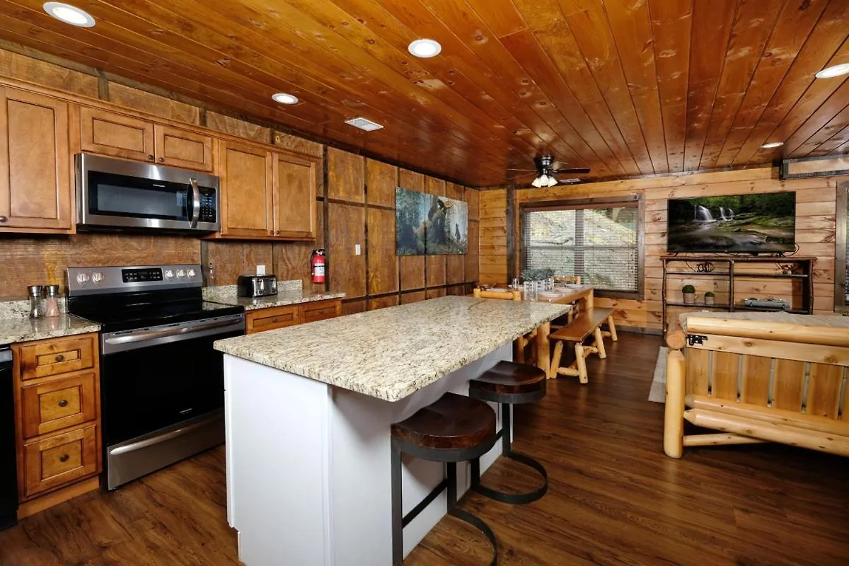 Relaxing 2br Just 5 Min To Parkway! Free Attraction Tickets Pigeon Forge
